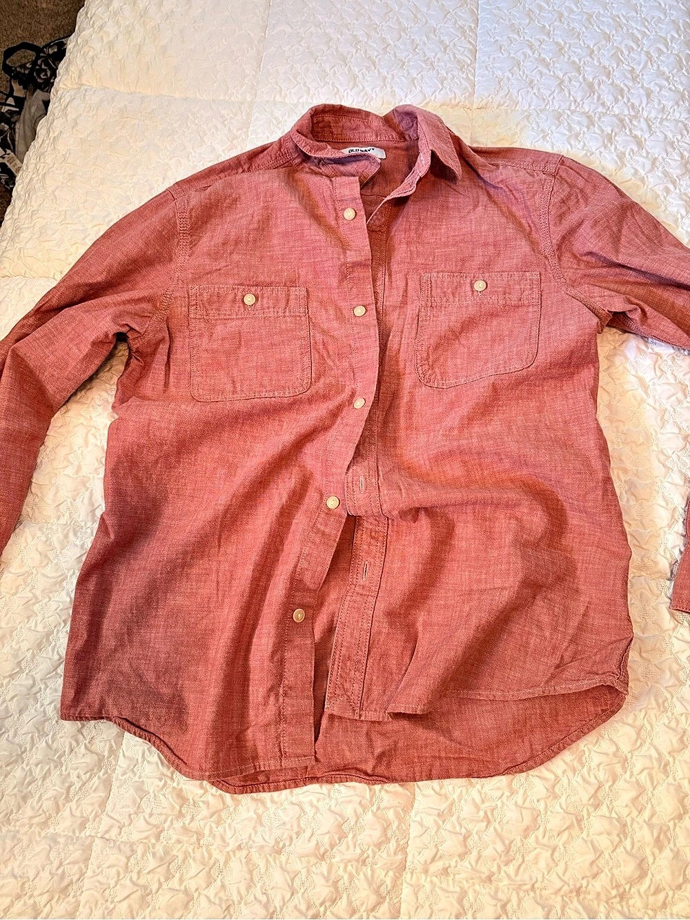Old Navy 100% Cotton Button Down Shirt in Pink Size Medium